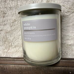 White Barn White Pumpkin Candle
